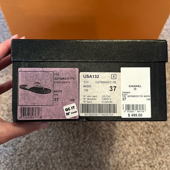 Chanel (Authentic) Leather Sandals - Picture 2 of 10